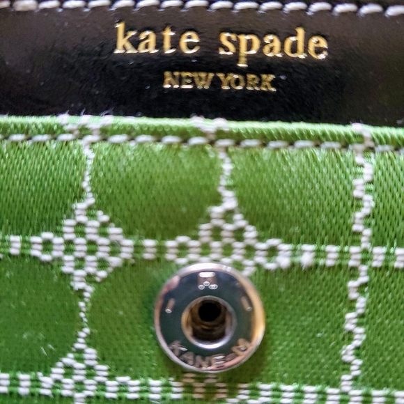 ♠️ Kate Spade Wallet ♠️ - Picture 2 of 6